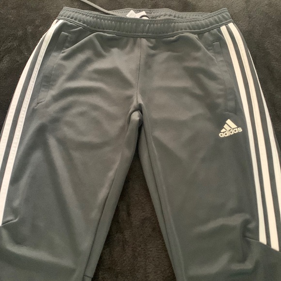 $15 with Bundle: Men’s Adidas Running Pants Size Small - Picture 3 of 8